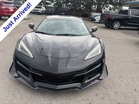 Used 2025 Chevrolet Corvette Z06 RWD image 8
