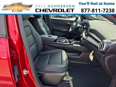 New 2026 Chevrolet Equinox LT w/ Convenience Package II image 10