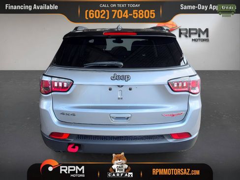 Used 2018 Jeep Compass Trailhawk AWD/4WD image 5