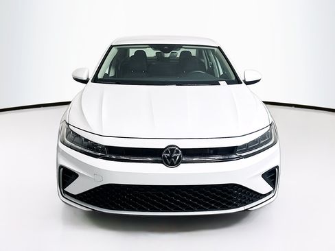 Used 2025 Volkswagen Jetta S FWD image 2
