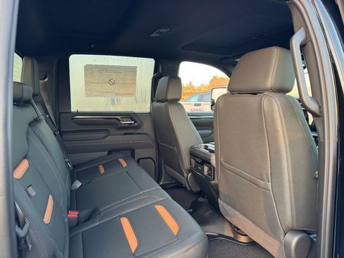 New 2026 GMC Sierra 2500 AT4 w/ AT4 Premium Plus Package image 7