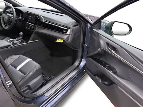 New 2026 Toyota Camry SE image 11