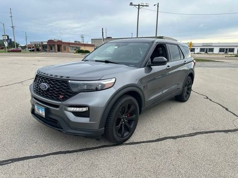 Used 2022 Ford Explorer ST w/ ST Street Pack AWD/4WD image 2