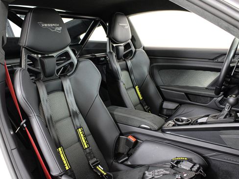 Used 2024 Porsche 911 GT3 RS RWD image 25