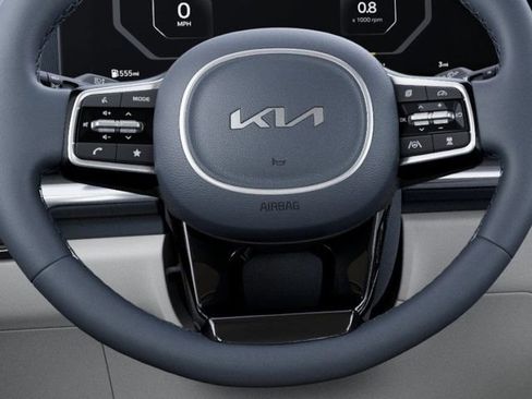 New 2026 Kia Carnival Hybrid FWD image 22