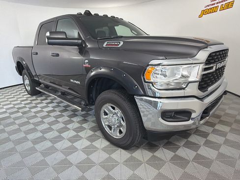 Used 2022 RAM 2500 Big Horn AWD/4WD image 8