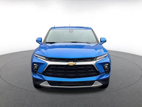 Used 2025 Chevrolet Blazer LT FWD image 4