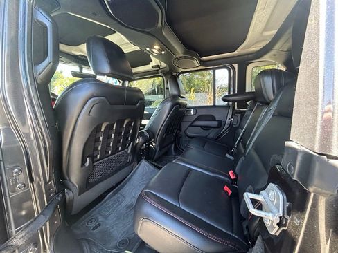 Used 2020 Jeep Wrangler Unlimited Rubicon image 14