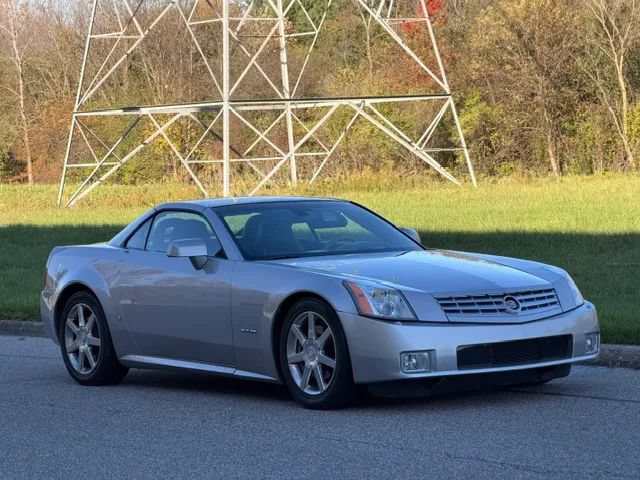 Used 2007 Cadillac XLR RWD image 6