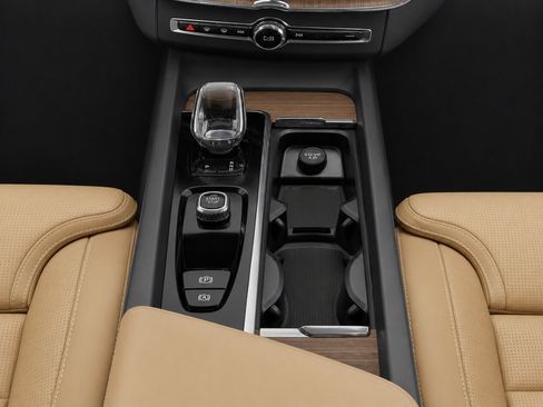 Certified 2023 Volvo XC60 B5 Ultimate w/ Climate Package FWD image 11