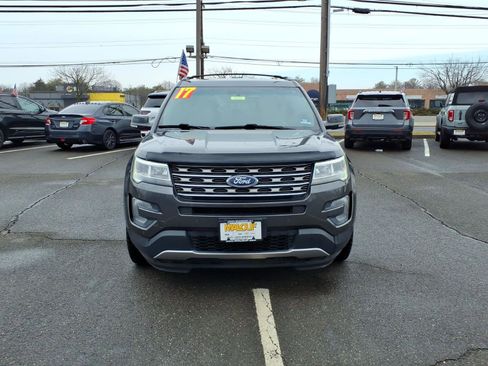 Certified 2017 Ford Explorer XLT w/ Equipment Group 202A image 2