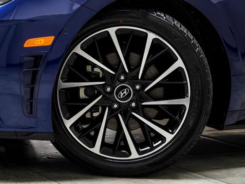 Used 2021 Hyundai Sonata Limited image 3