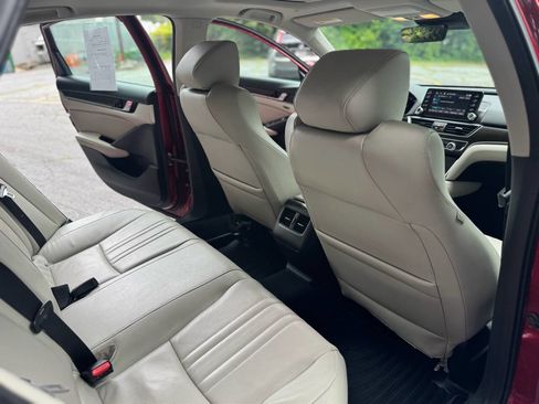 Used 2018 Honda Accord EX-L image 23