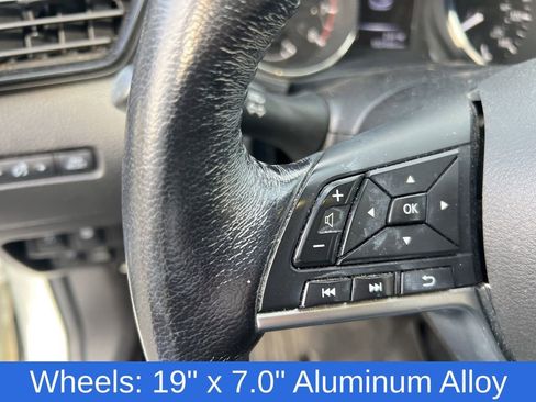 Used 2017 Nissan Rogue Sport SL w/ SL Premium Package image 21