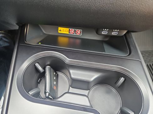 Used 2024 Lexus UX 250h AWD w/ Premium Package image 34