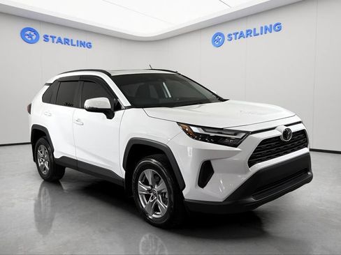 Used 2025 Toyota RAV4 XLE w/ Convenience Package FWD image 13