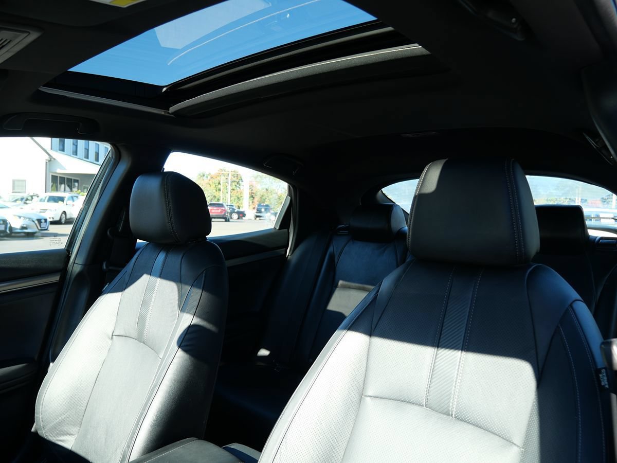 Used 2018 Honda Civic EX-L image 11