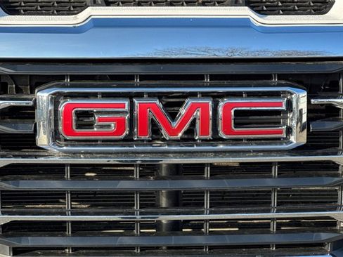 Used 2024 GMC Sierra 2500 SLE w/ Remote Start Package image 46