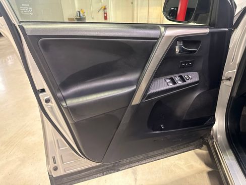 Used 2013 Toyota RAV4 Limited FWD image 26