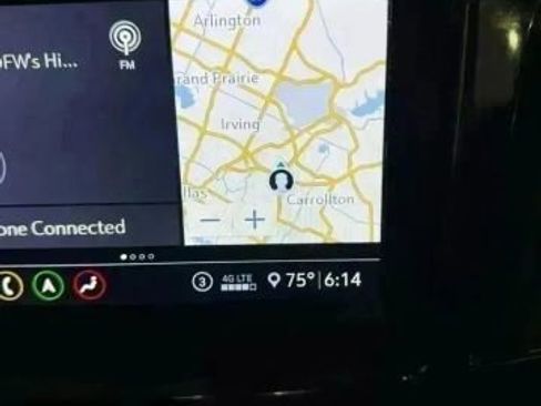 Used 2021 Chevrolet Traverse LT w/ LT Premium Package image 19