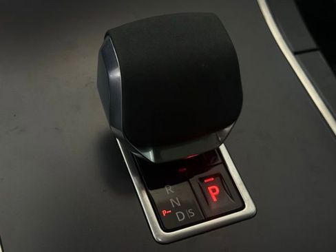 Used 2024 Land Rover Range Rover Velar Dynamic SE image 36