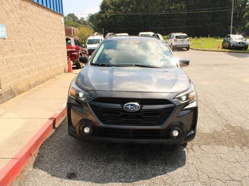 Used 2023 Subaru Outback Premium AWD/4WD image 2