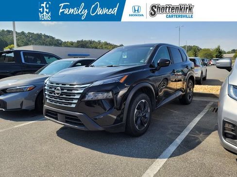 Used 2025 Nissan Rogue SV FWD image 1