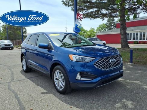 Certified 2023 Ford Edge SEL w/ Convenience Package AWD/4WD image 4