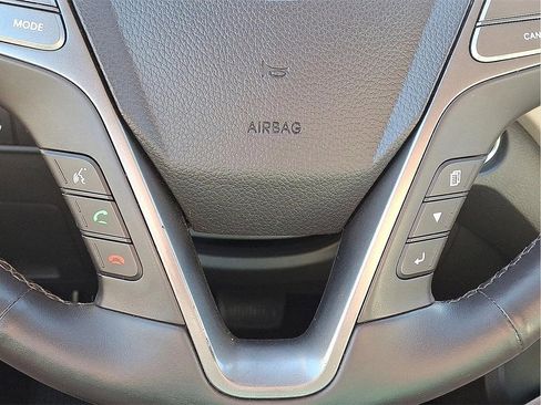 Used 2017 Hyundai Santa Fe SE image 26