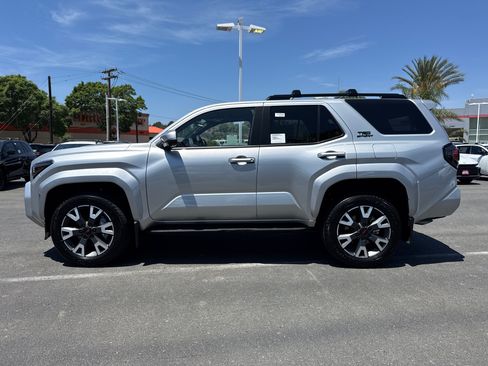 New 2026 Toyota 4Runner TRD Sport Premium AWD/4WD image 7