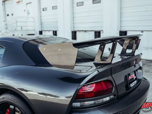 Used 2009 Dodge Viper ACR RWD image 36