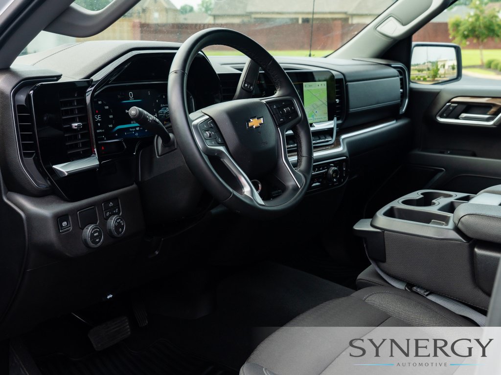 Used 2026 Chevrolet Silverado 1500 LT RWD image 11