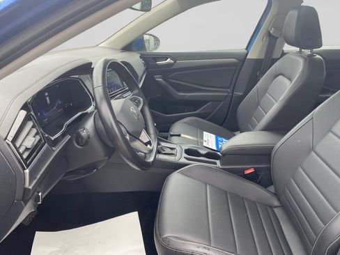 Used 2024 Volkswagen Jetta SE FWD image 20