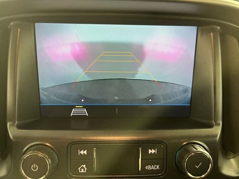 Used 2022 Chevrolet Colorado LT w/ Fleet Safety Package image 19