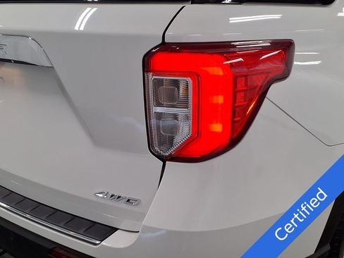 Certified 2024 Ford Explorer Limited w/ Limited Technology Package AWD/4WD image 30