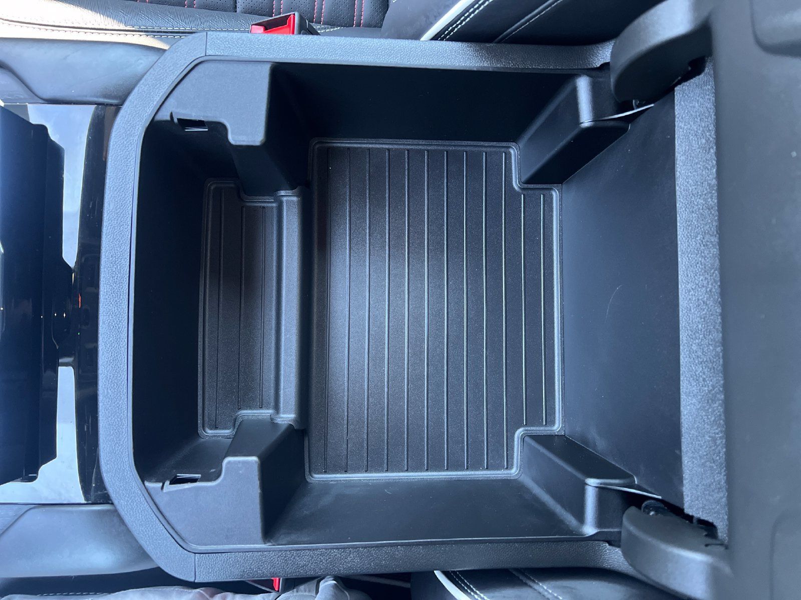 Used 2025 GMC Yukon XL AT4 Ultimate w/ LPO, Floor Liner Package AWD/4WD image 14