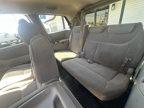 Used 2005 Toyota Sienna LE w/ LE Pkg 3 FWD image 47