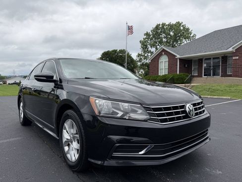 Used 2017 Volkswagen Passat 1.8T S FWD image 8