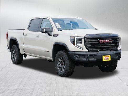 New 2026 GMC Sierra 1500 AT4X w/ LPO, Black Badging Package AWD/4WD image 7