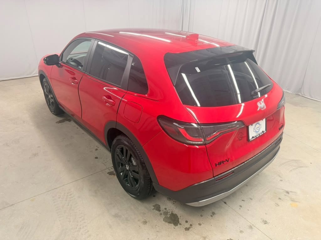 Certified 2026 Honda HR-V Sport image 6