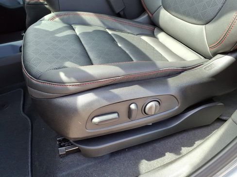 New 2027 Chevrolet Bolt RS w/ Technology Package FWD image 17