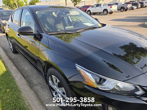 Used 2021 Nissan Altima 2.5 S FWD image 3