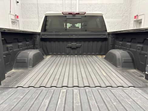 Used 2020 Chevrolet Silverado 1500 LTZ w/ LTZ Premium Package AWD/4WD image 6