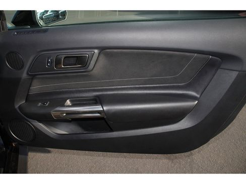 Used 2017 Ford Mustang Shelby GT350 image 21