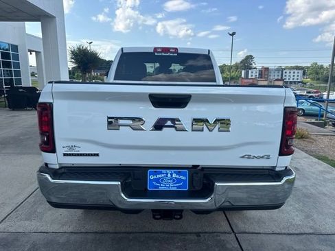 Used 2026 RAM 2500 Big Horn AWD/4WD image 6