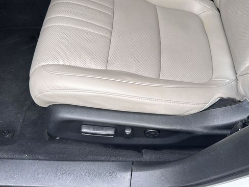 Used 2021 Honda Accord EX-L image 29