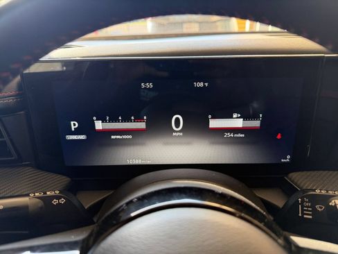 Used 2026 Nissan Kicks SR FWD image 37