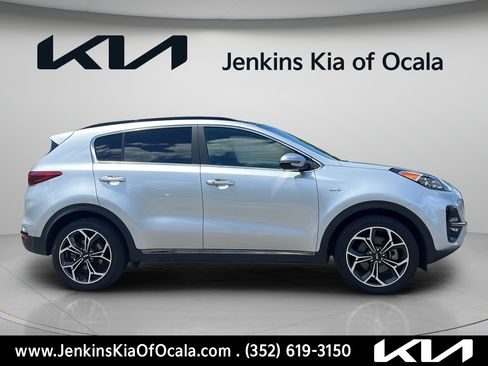 Certified 2022 Kia Sportage SX AWD/4WD image 2