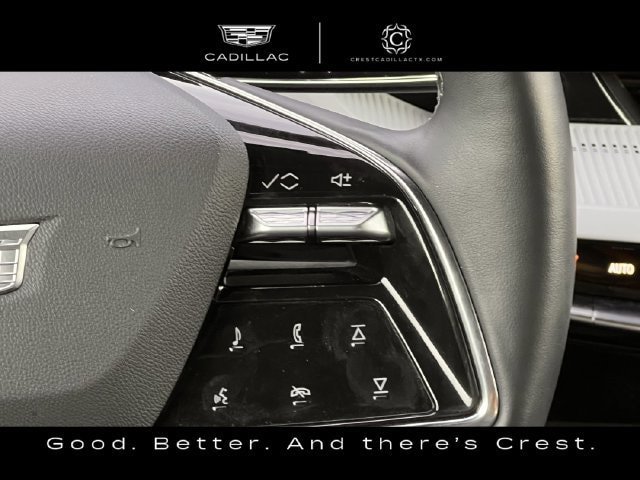Certified 2025 Cadillac Optiq Luxury 2 AWD/4WD image 16