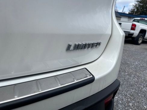 Used 2016 Toyota Highlander Limited Platinum image 7